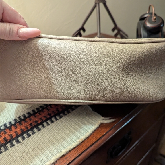 Dooney & Bourke Taupe Leather Shoulder Bag NWOT - Picture 5 of 10